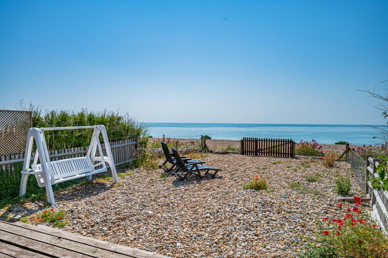 Pebble Paradise Beachfront Family Getaway Pevensey Exterior photo